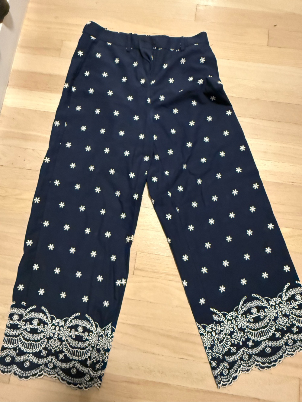 Zara Navy Wide-Leg Pants with White Daisy Print